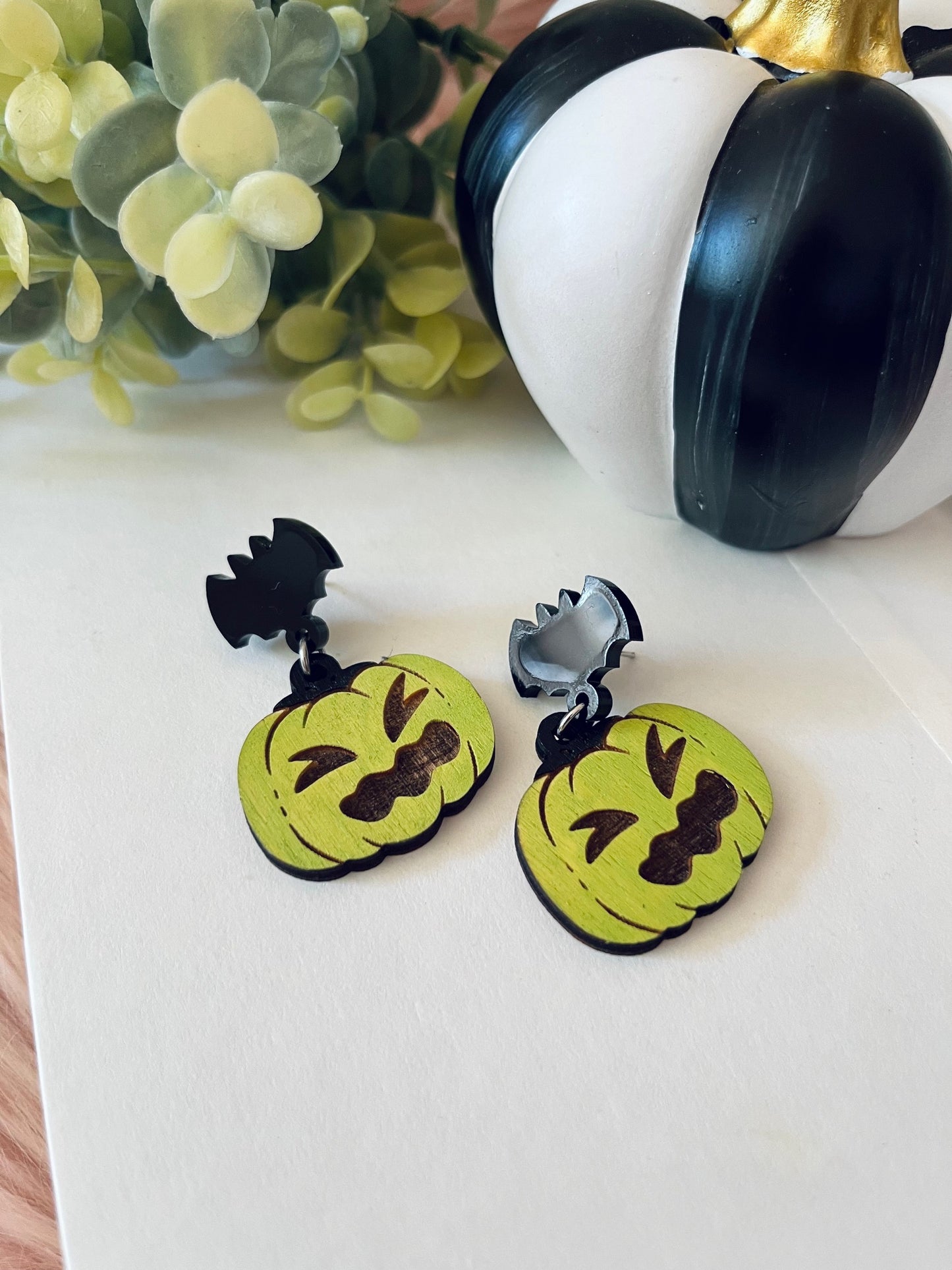 Green Pumpkin Expression Earring