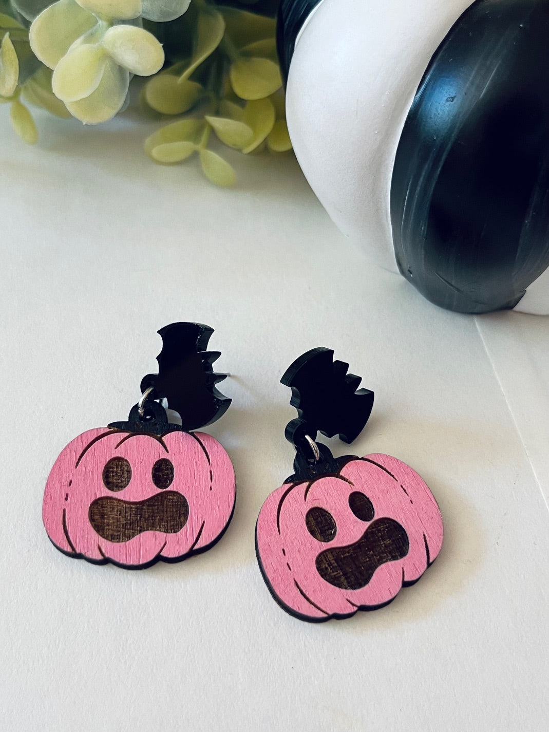 Pink Pumpkin Expression Earring