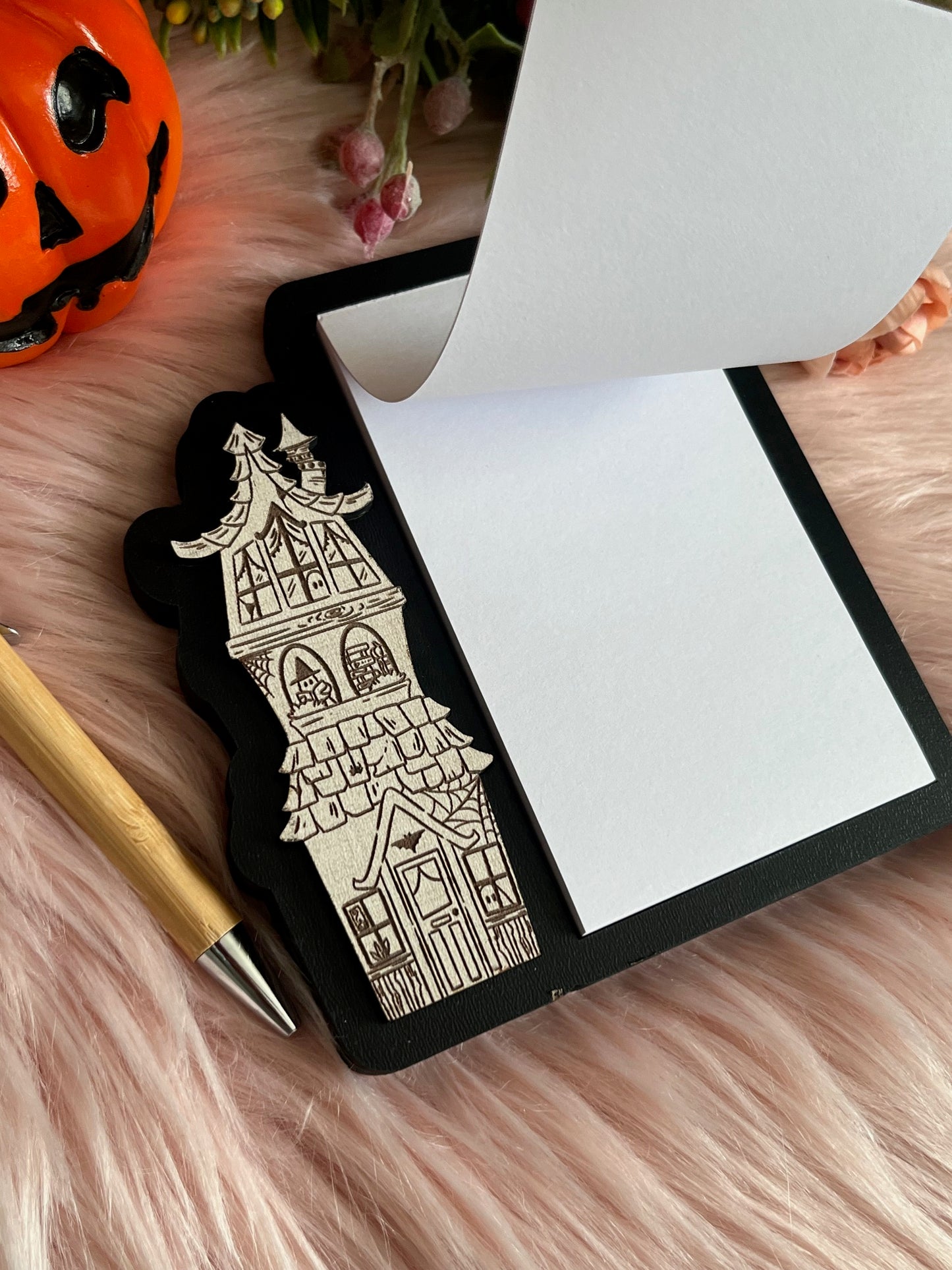 Haunted House Note Pad Holder