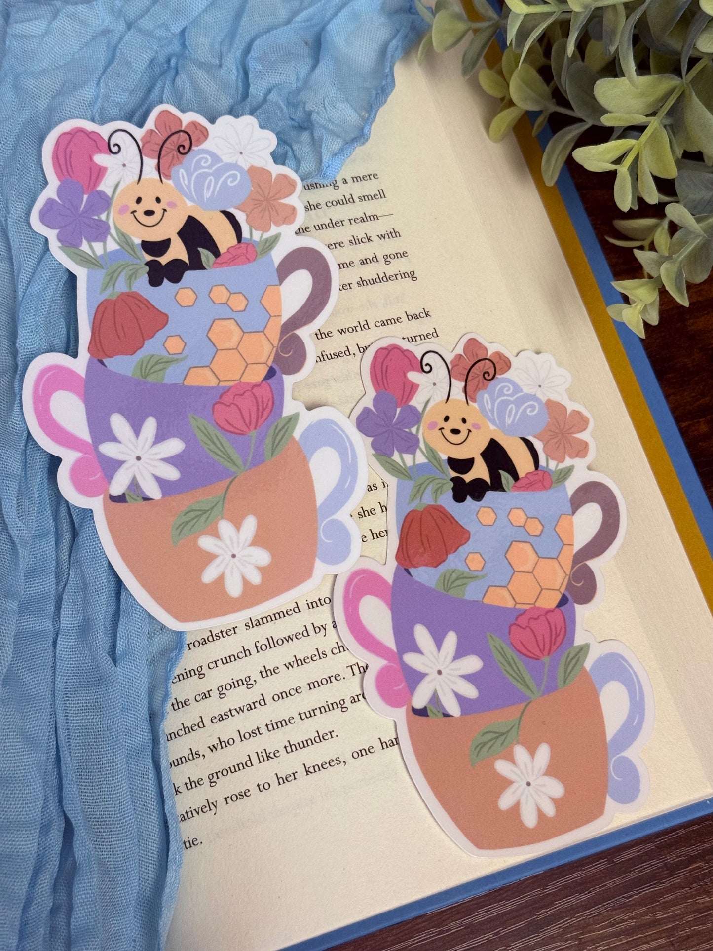HoneyBee’s Teacup Bookmark | Teacup Buddies
