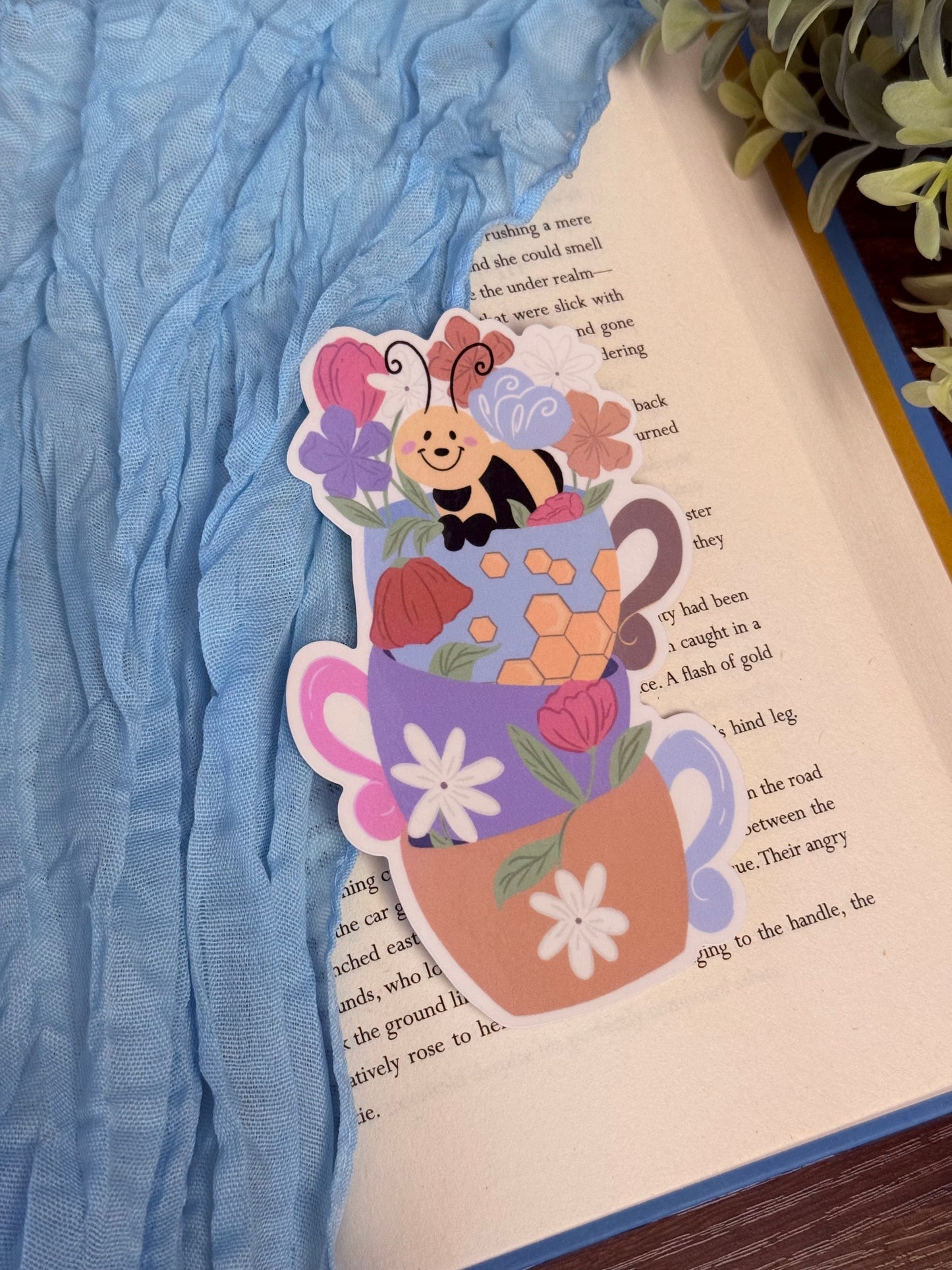 HoneyBee’s Teacup Bookmark | Teacup Buddies