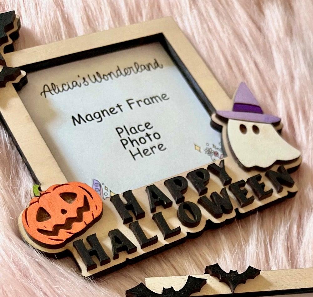 Spooky Magnet Picture Frame